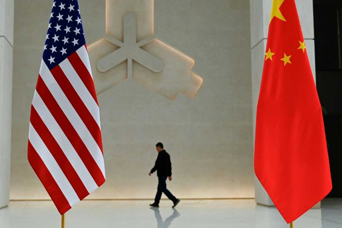 Investors welcomed China's economic targets for the coming year on Wednesday as the government holds its key parliamentary meeting Investors welcomed China's economic targets for the coming year on Wednesday as the government holds its key parliamentary meeting