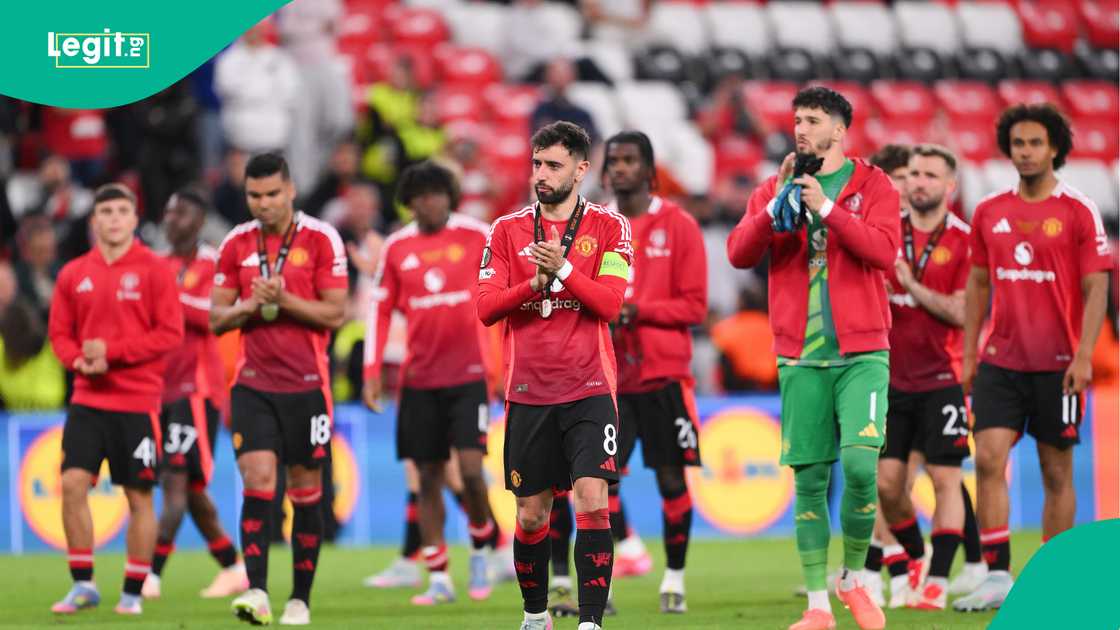 Altay Bayındır, Bruno Fernandes, Casemiro, Manchester United, Tottenham Hotspur, San Mames, Bilbao, Spain, UEFA Europa League final. Altay Bayındır, Bruno Fernandes, Casemiro, Manchester United, Tottenham Hotspur, San Mames, Bilbao, Spain, UEFA Europa League final.