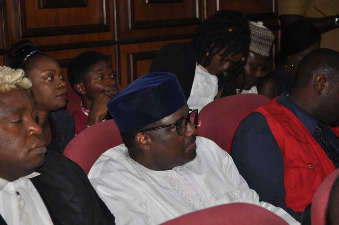 EFCC operatives, prison officials differ over ex-pension boss, Abdulrasheed Maina’s custody EFCC operatives, prison officials differ over ex-pension boss, Abdulrasheed Maina’s custody