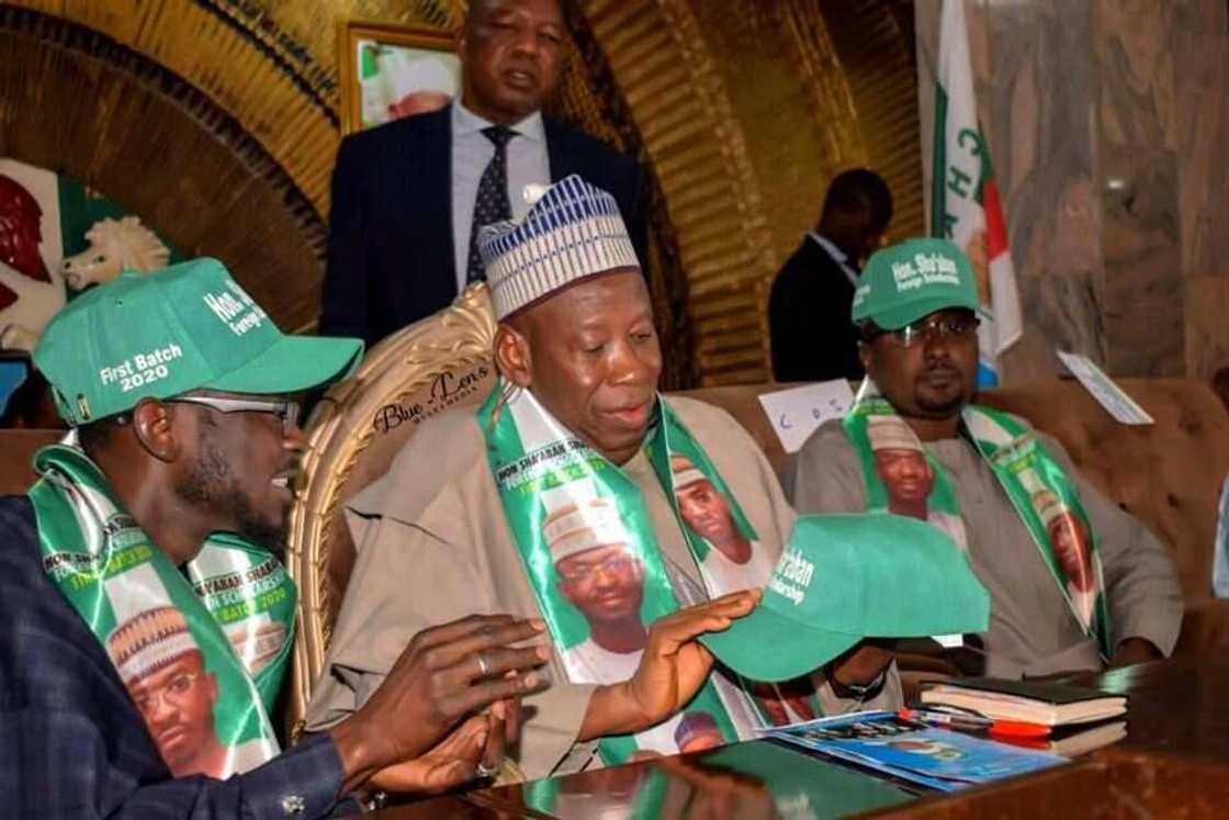 Dan majalisar Kano ya dauki nauyin dalibai 100 don karatu a kasar Sudan da Indiya Dan majalisar Kano ya dauki nauyin dalibai 100 don karatu a kasar Sudan da Indiya