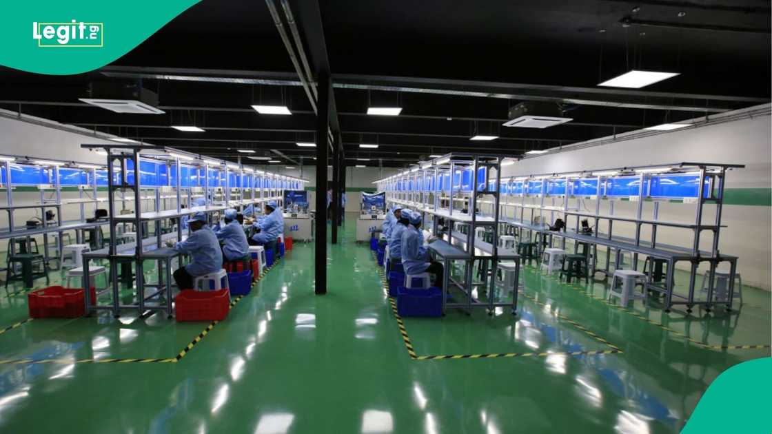 Nigeria’s Manufacturing Sector Tops VAT Revenue with N584.63bn in H1 2025. In Q1 2025, manufacturing contributed 26.03% (N286.95 billion). Nigeria’s Manufacturing Sector Tops VAT Revenue with N584.63bn in H1 2025. In Q1 2025, manufacturing contributed 26.03% (N286.95 billion).