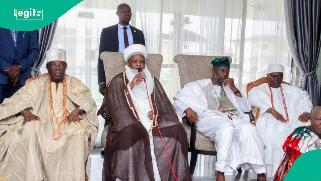 Sarkin Musulmi ya jajanta mutuwar Sarki a Ogun Sarkin Musulmi ya jajanta mutuwar Sarki a Ogun