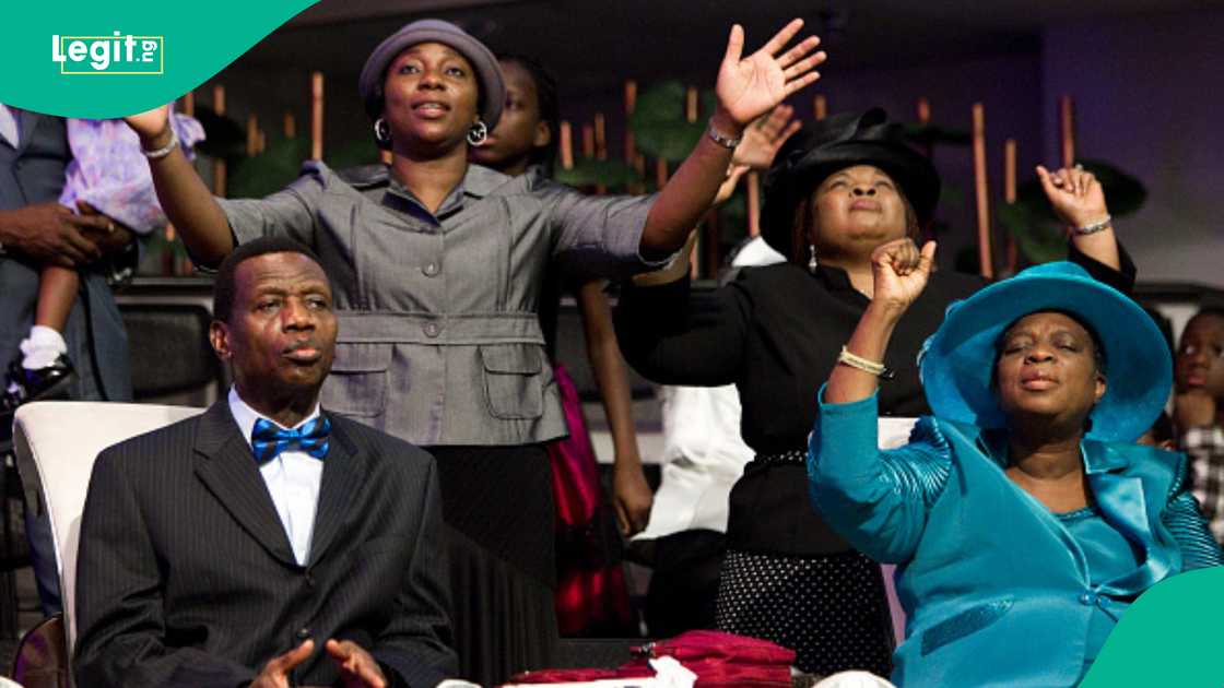 Pastor Adeboye/Christians on Paying Tithes Pastor Adeboye/Christians on Paying Tithes