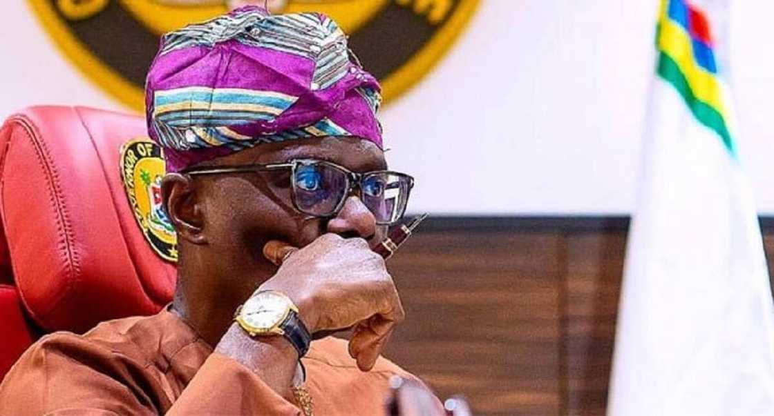 Tarwatsa masu zanga-zangar EndSARS: Sanwo-Olu ya alakanta hakan da lamurran da suka fi karfinsa