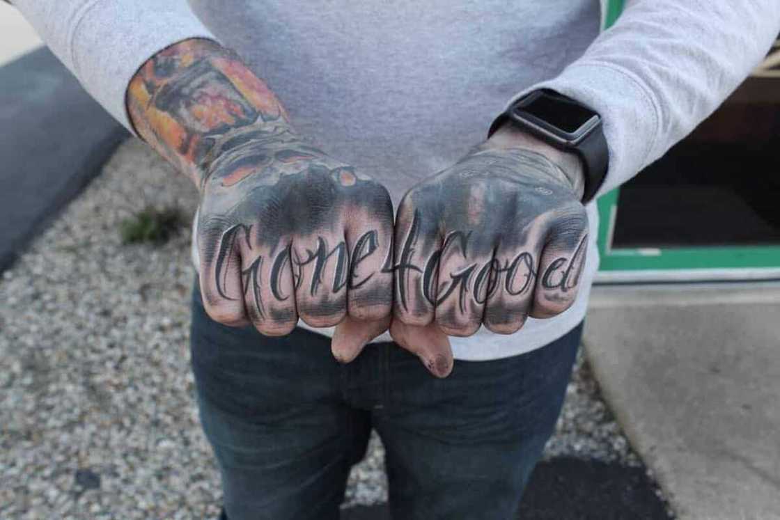 funny finger tattoos funny finger tattoos