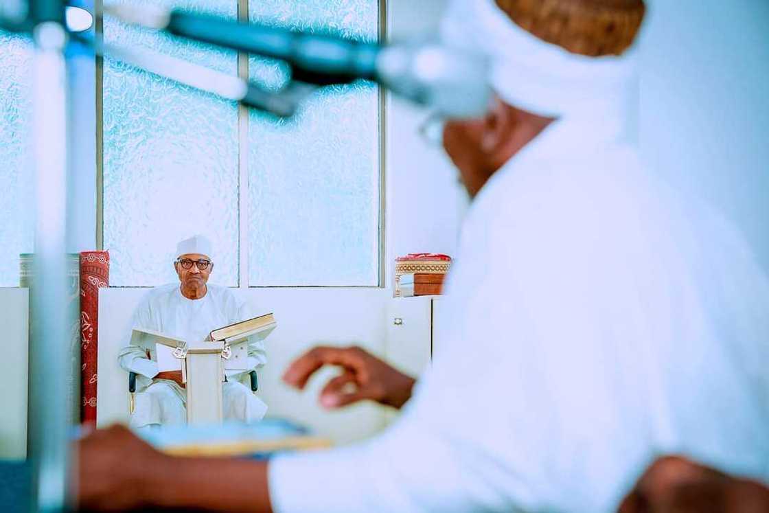 Rufe karatun Alkur'ani a gidan gwamnatin Najeriya. Rufe karatun Alkur'ani a gidan gwamnatin Najeriya.