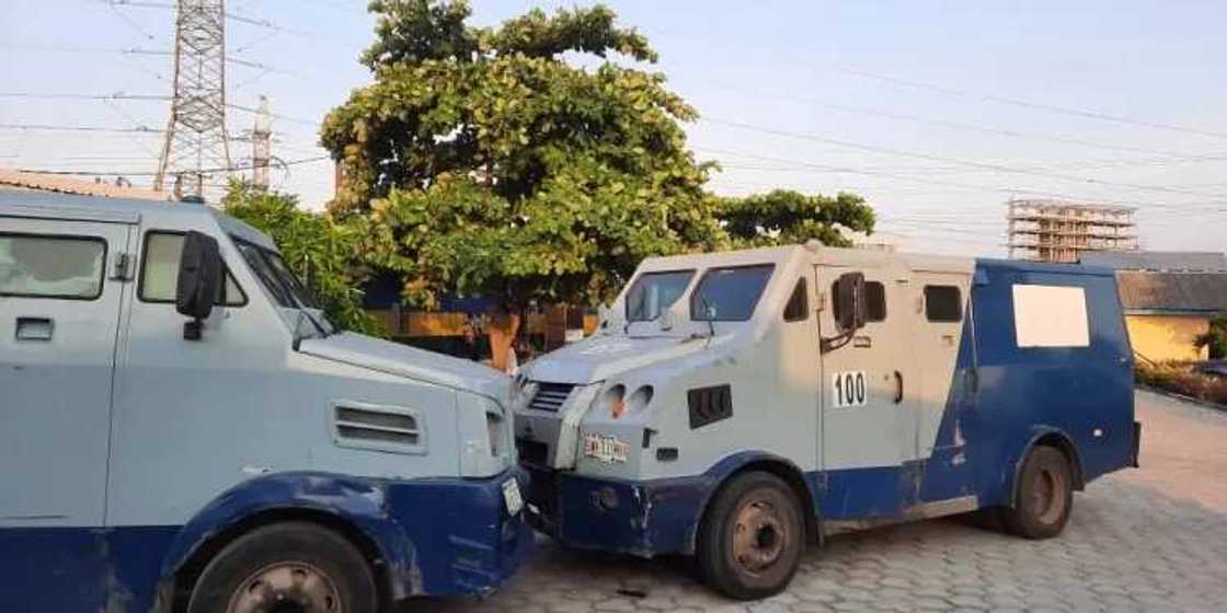 Motar kuɗi. Motar kuɗi.