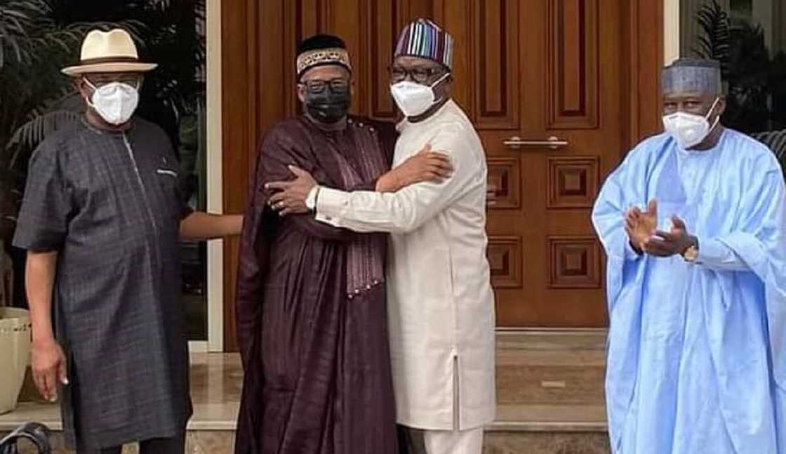 Abinda yasa ni da takwarana na jihar Bauchi muka ajiye takubbanmu, Ortom Abinda yasa ni da takwarana na jihar Bauchi muka ajiye takubbanmu, Ortom