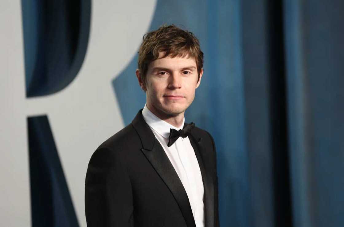 Evan Peters’ girlfriend Evan Peters’ girlfriend
