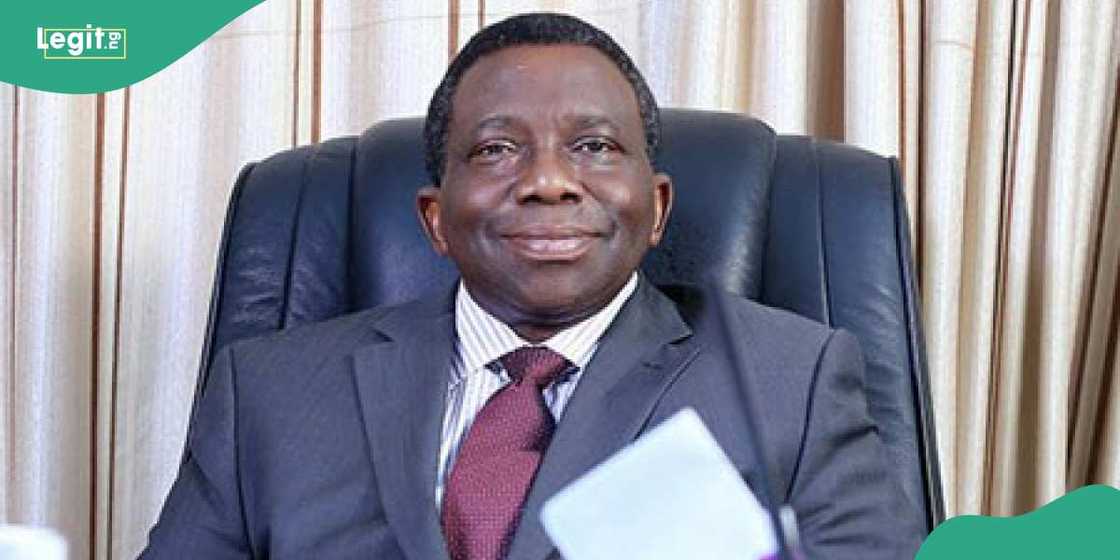 Ministan Buhari ya magantu kan jihohi da suka haramta giya kamar Kano Ministan Buhari ya magantu kan jihohi da suka haramta giya kamar Kano