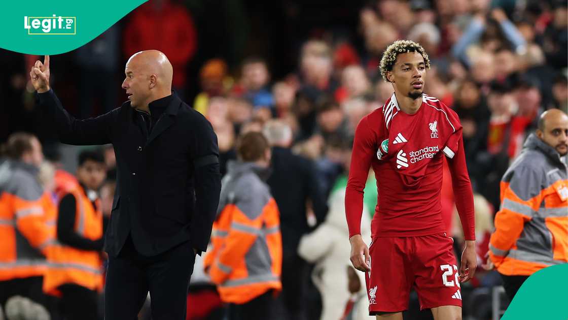 Arne Slot, Hugo Ekitike, Liverpool, Anfield, Southampton, Carabao Cup. Arne Slot, Hugo Ekitike, Liverpool, Anfield, Southampton, Carabao Cup.