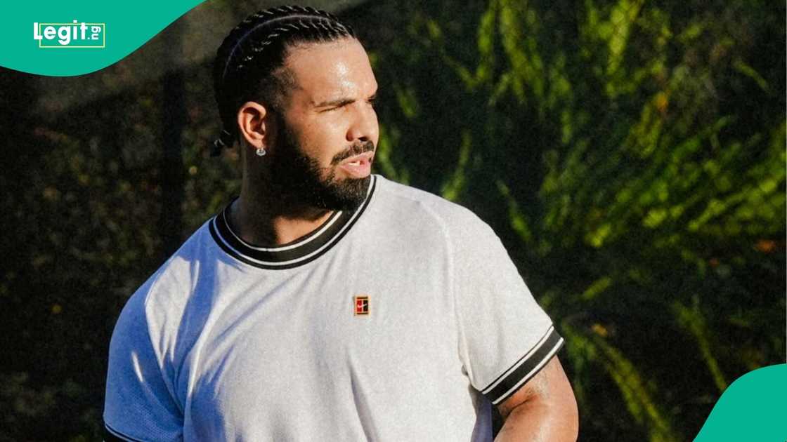 Drake rewards women with cash, Mercedes-Maybach in extravagant celebration