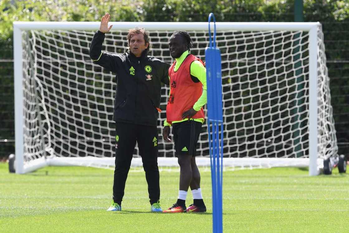 Victor Moses and Conte. Victor Moses and Conte.