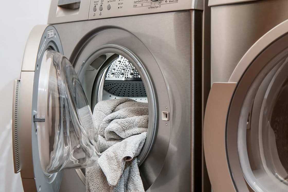how to clean a smelly washing machine how to clean a smelly washing machine