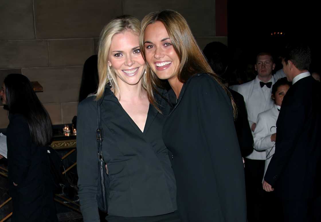 Vanessa and Veronika Haydon pose during a holiday charity party Vanessa and Veronika Haydon pose during a holiday charity party