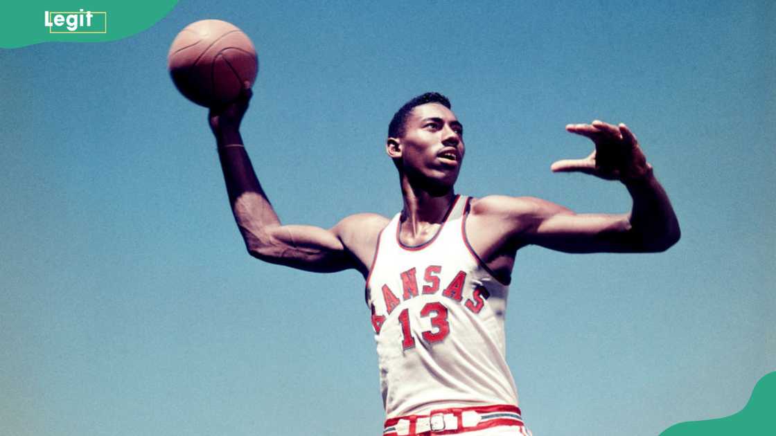 Wilt Chamberlain (1936-1999) Wilt Chamberlain (1936-1999)