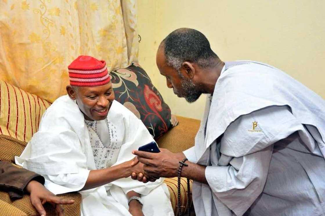 Abba Gida-Gida ya ziyarci Dahiru Dahiru Bauchi (Hotuna) Abba Gida-Gida ya ziyarci Dahiru Dahiru Bauchi (Hotuna)