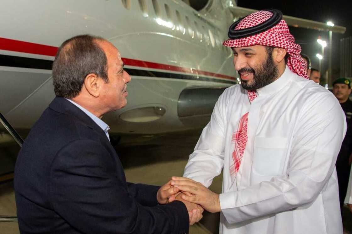 Saudi Crown Prince Mohammed bin Salman welcomes Egypt's President Abdel Fattah al-Sisi at Jeddah airport