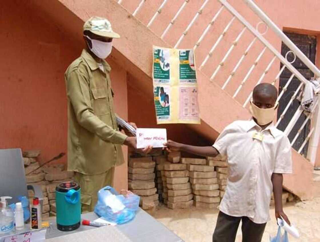 COVID-19: Corps member sensitises Almajiri children on danger of virus COVID-19: Corps member sensitises Almajiri children on danger of virus