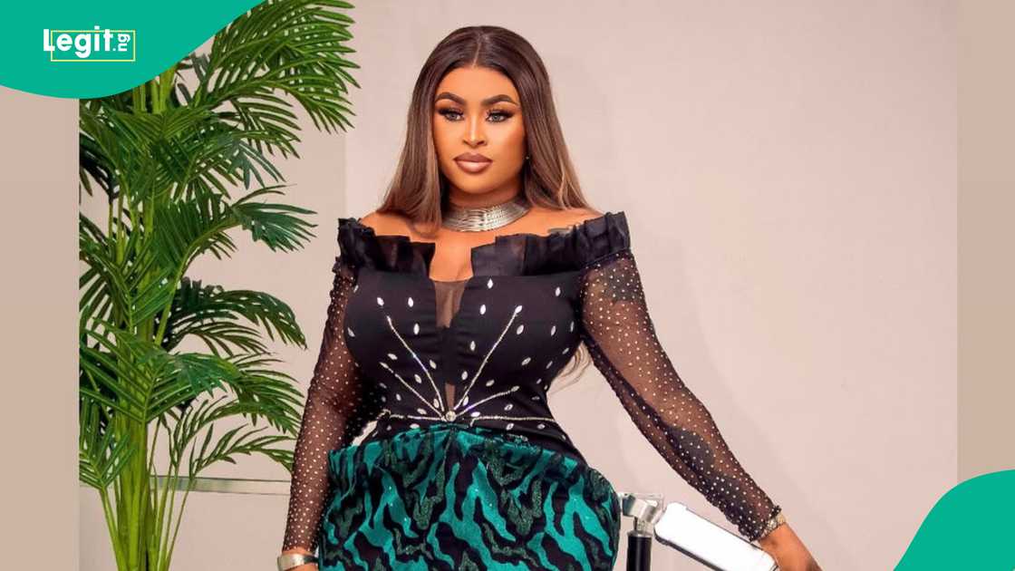 Sarah Martins seen at Jojo of Lele's birthday bash, video trends