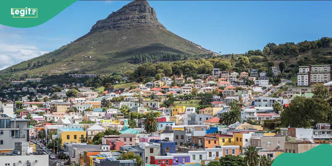 Cape Town’s mountain front, highlighting South Africa’s mixed happiness outcome.