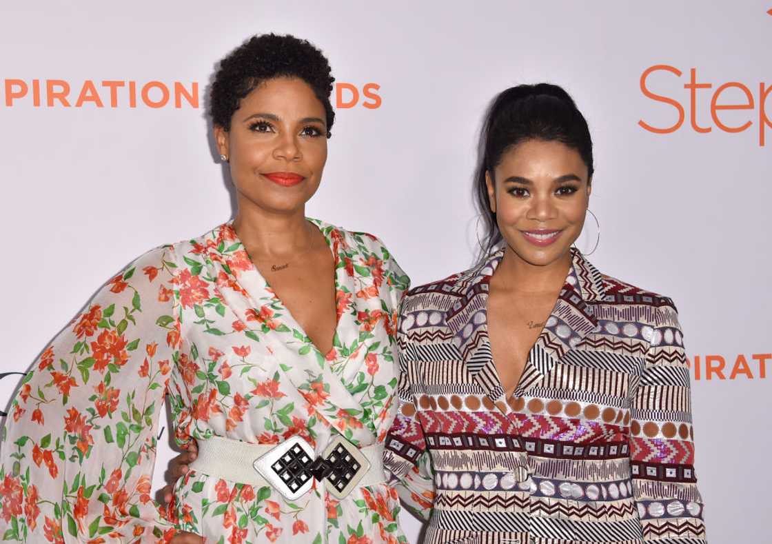 Regina Hall and Sanaa Lathan at the Beverly Wilshire Four Seasons Hote Regina Hall and Sanaa Lathan at the Beverly Wilshire Four Seasons Hote