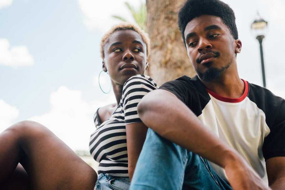 how to make the first move on a guy how to make the first move on a guy