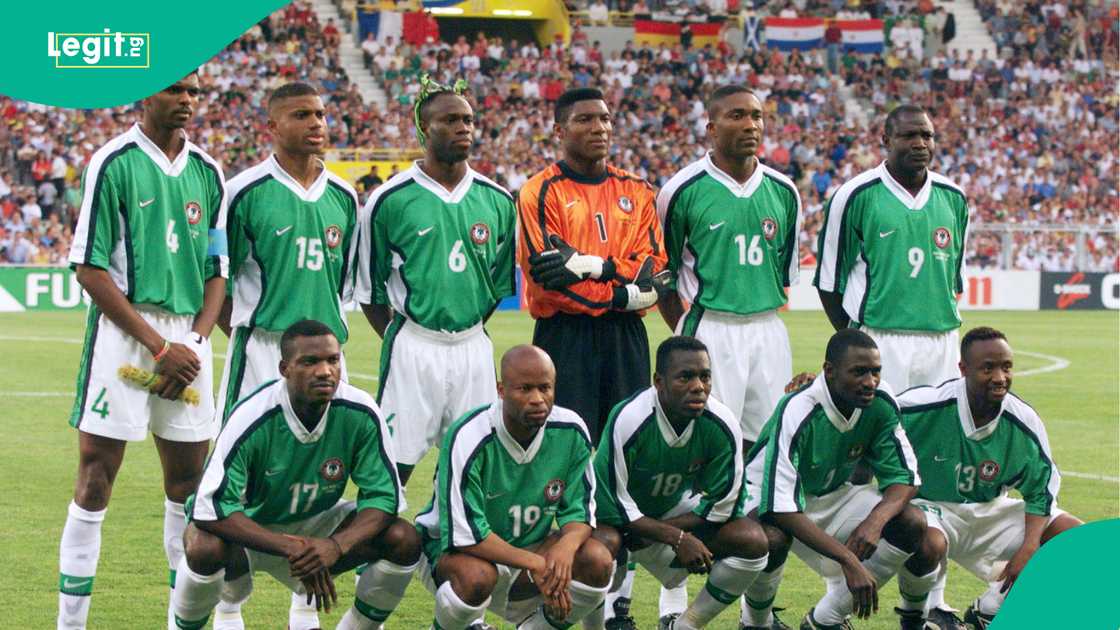 Sunday Oliseh, Taribo West, Peter Rufai, Augustine Eguavoen, Super Eagles, Nigeria, Paraguay, 1998 FIFA World Cup. Sunday Oliseh, Taribo West, Peter Rufai, Augustine Eguavoen, Super Eagles, Nigeria, Paraguay, 1998 FIFA World Cup.