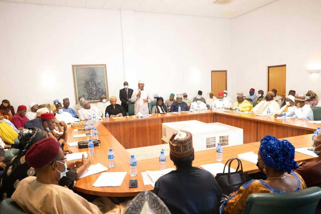 Southeast Politicians Receive Political Knock-Out As Atiku Declares for Presidency in 2023 Southeast Politicians Receive Political Knock-Out As Atiku Declares for Presidency in 2023