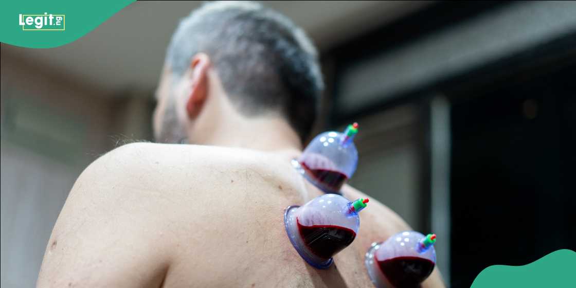 Scholars explains conditions under which fasting remained valid or became invalid. Scholars explains conditions under which fasting remained valid or became invalid.