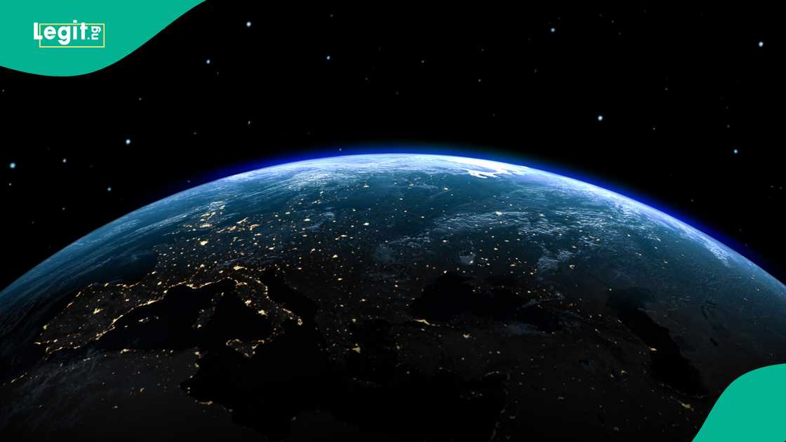 Population collapse emerges as researchers model worst–case outcomes