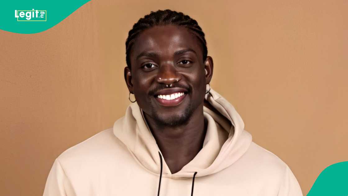 Mixed reactions trail a video of VDM, Phyno, Burna Boy, Naira Marley, and Sam Larry in a studio session. Mixed reactions trail a video of VDM, Phyno, Burna Boy, Naira Marley, and Sam Larry in a studio session.