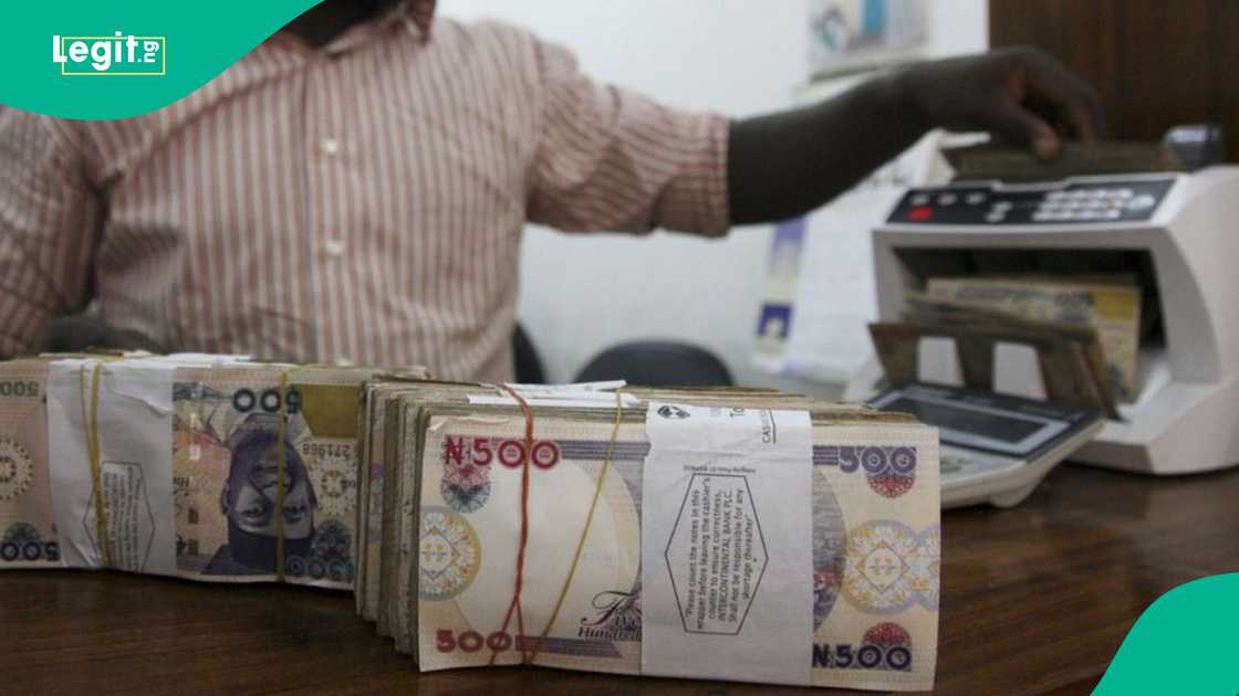 Dollar inflow into Nigeria declines greatly Dollar inflow into Nigeria declines greatly