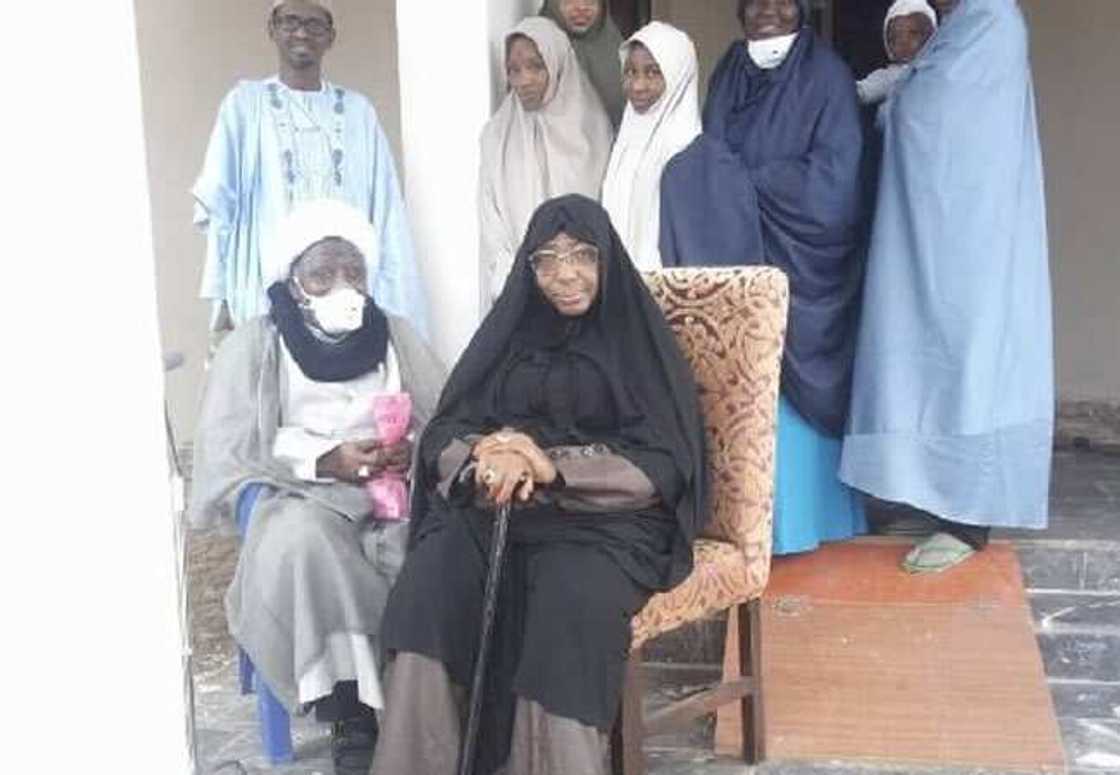 Lauya ya nemi kotu ta yankewa Zakzaky da matarsa hukunci daidai da laifinsu Lauya ya nemi kotu ta yankewa Zakzaky da matarsa hukunci daidai da laifinsu