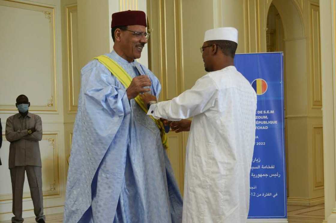 Nigerien President Mohamed Bazoum and Chadian President Mahamat Idriss Deby have announced a meeting between the G5 force's remaining members Nigerien President Mohamed Bazoum and Chadian President Mahamat Idriss Deby have announced a meeting between the G5 force's remaining members