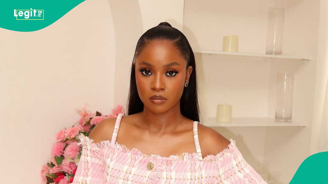Sheggz's mother's at with Bella surfaces amid the relationship crisis
