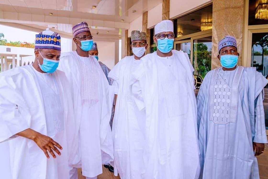 Shugaba Muhammadu Buhari ya gana da gwamnonin Arewacin Najeriya Shugaba Muhammadu Buhari ya gana da gwamnonin Arewacin Najeriya