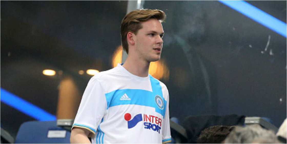 23-year-old billionaire whose family owns French club completes takeover of top English club 23-year-old billionaire whose family owns French club completes takeover of top English club