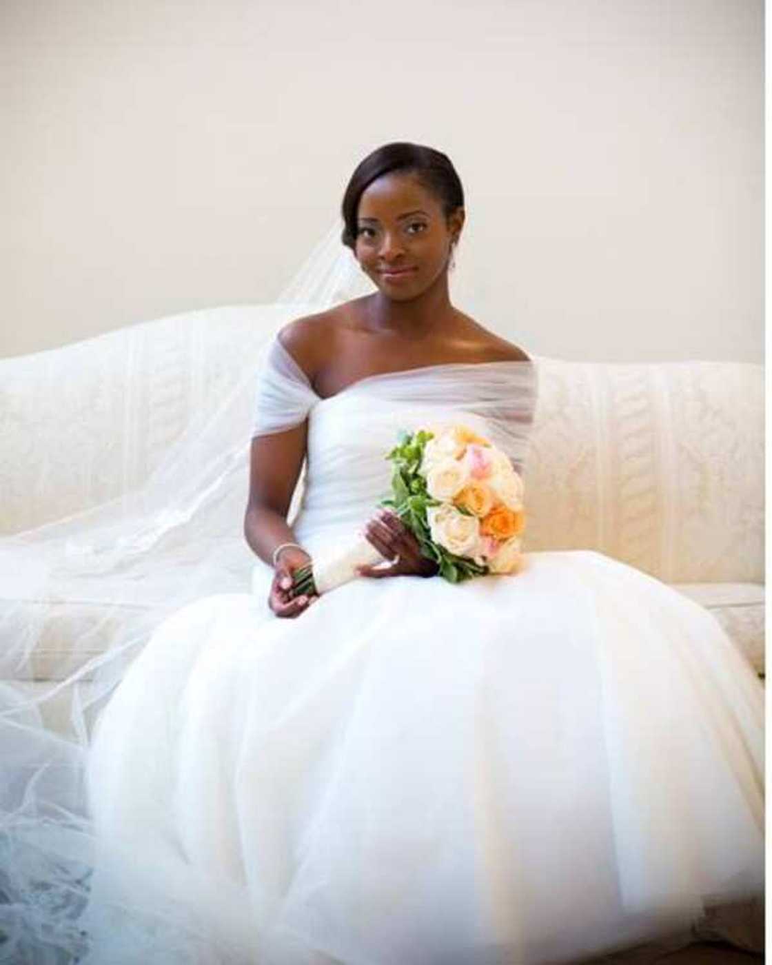 Court wedding dress of empire style Court wedding dress of empire style