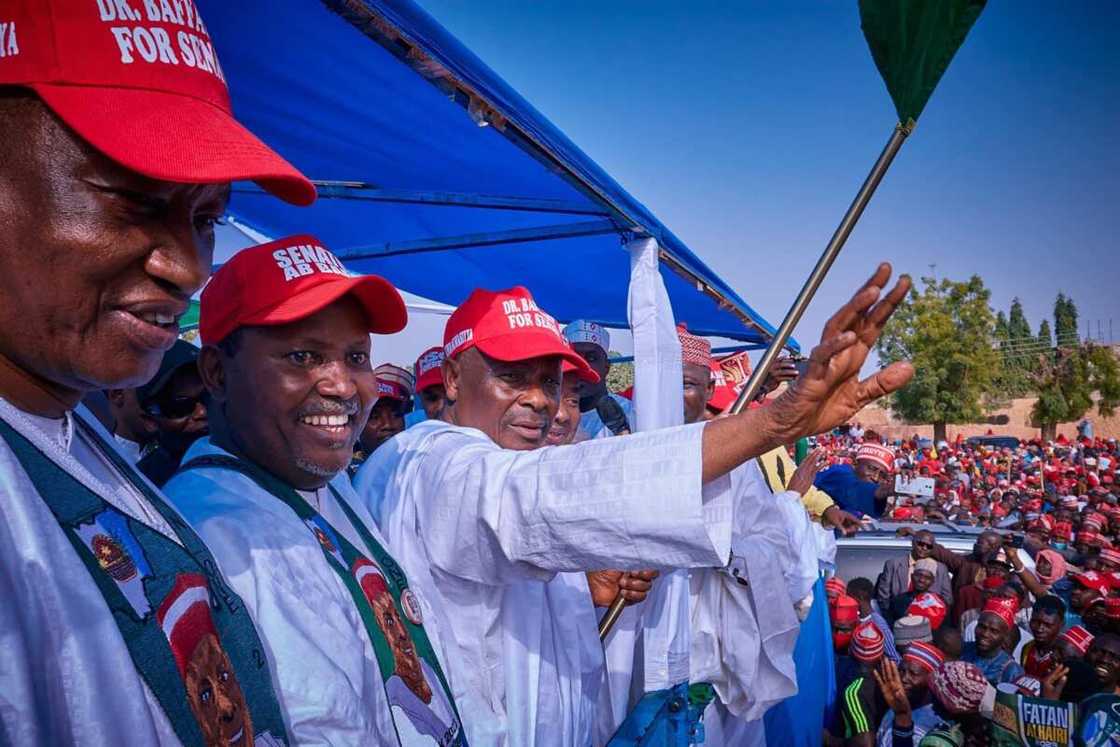 Kwankwaso cikin jama'a Kwankwaso cikin jama'a