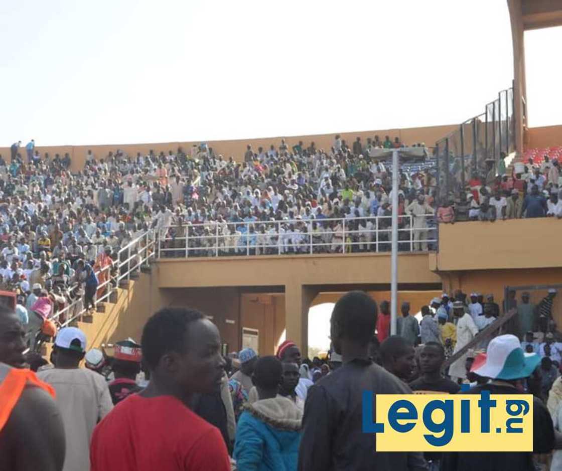 Yanzu-yanzu: Yayinda Atiku ya tafi Daura yau, Buhari ya dira jihar Adamawa Yanzu-yanzu: Yayinda Atiku ya tafi Daura yau, Buhari ya dira jihar Adamawa