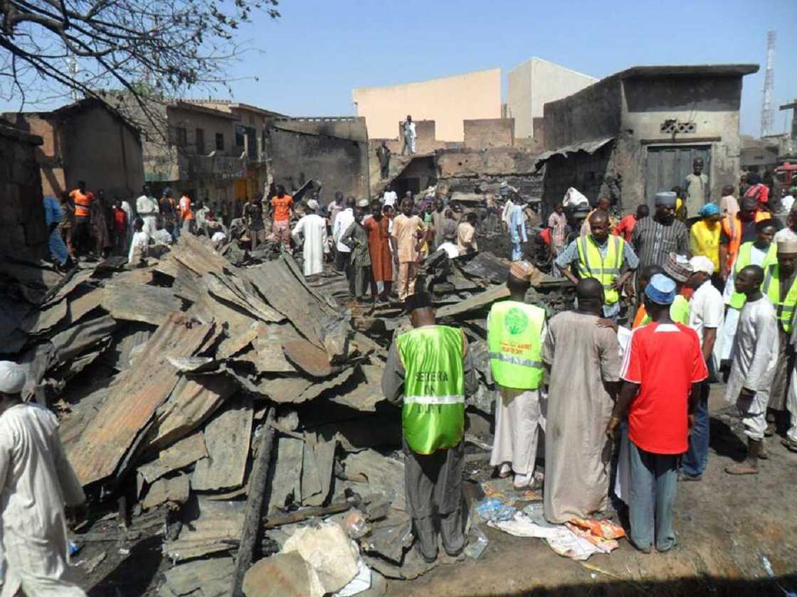 An rasa rai 1 bayan rumfar kasuwa ta rushe a kasuwar Kurmi da ke Kano An rasa rai 1 bayan rumfar kasuwa ta rushe a kasuwar Kurmi da ke Kano