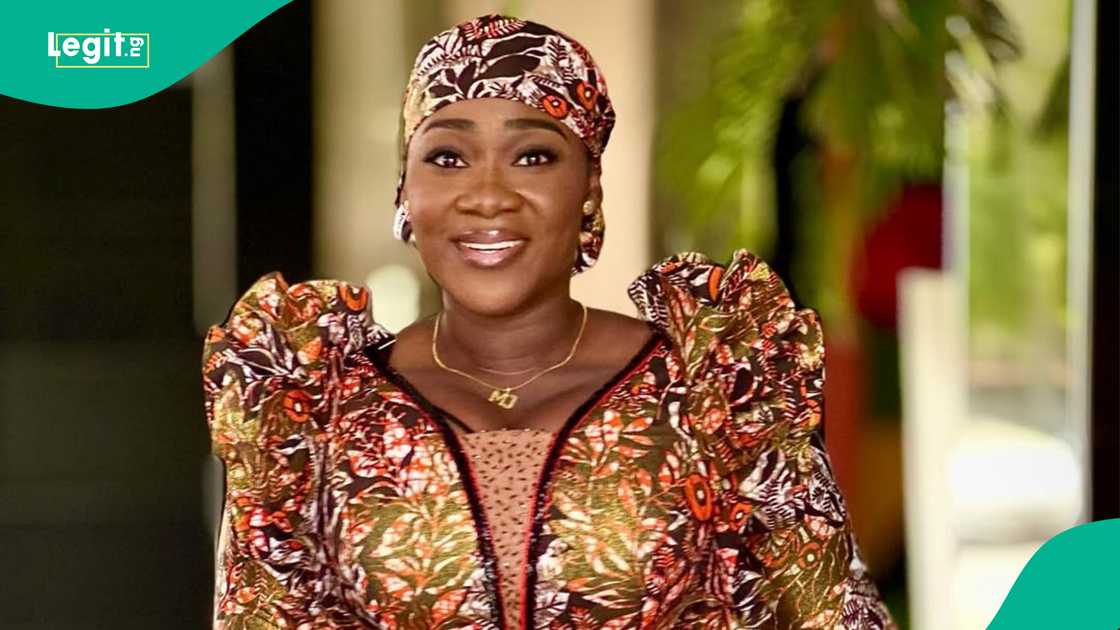 Mercy Johnson playfully hypes her husband in adorable video, fans react Mercy Johnson playfully hypes her husband in adorable video, fans react