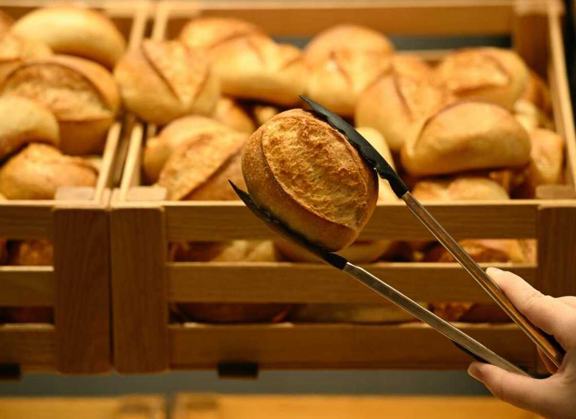Hundreds of German bakeries served customers in the dark for a day to draw attention to their plight Hundreds of German bakeries served customers in the dark for a day to draw attention to their plight