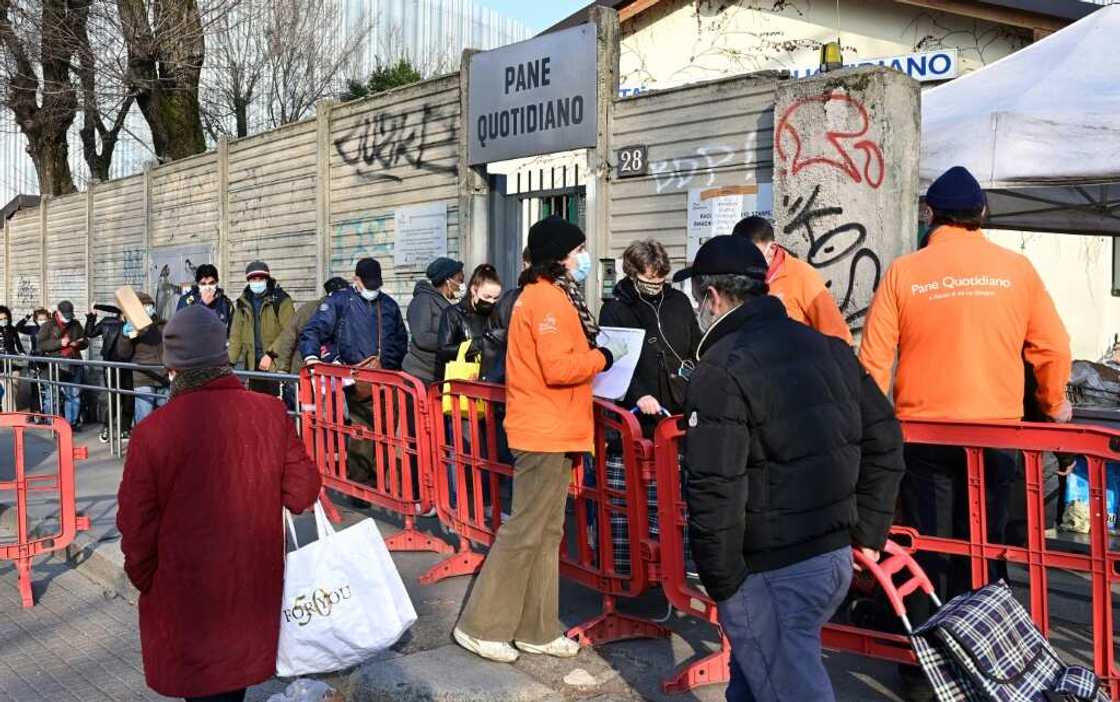 With no minumum wage even many working Italians need to seek food donations With no minumum wage even many working Italians need to seek food donations