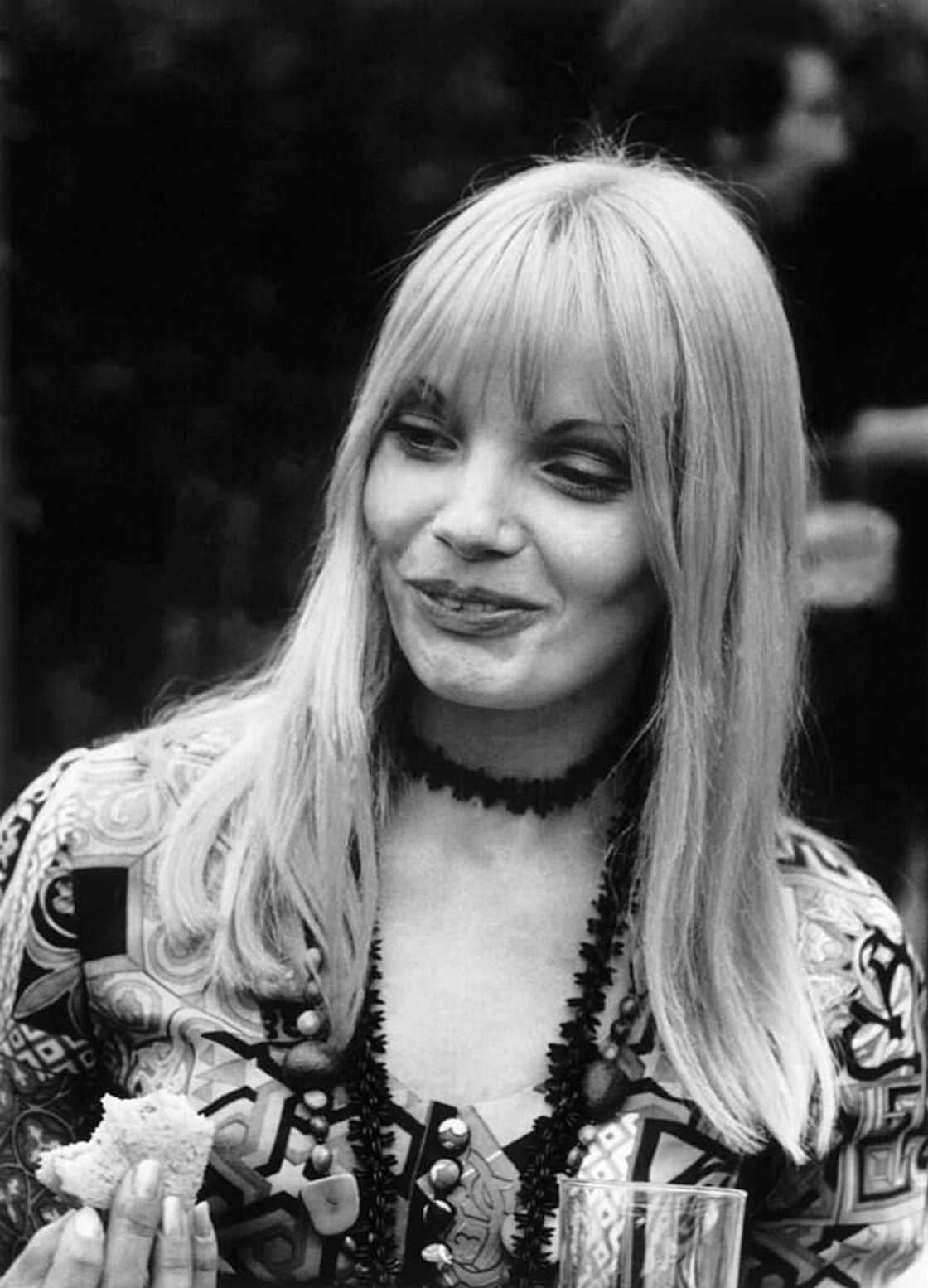 Isabelle Forêt jeune Isabelle Forêt jeune