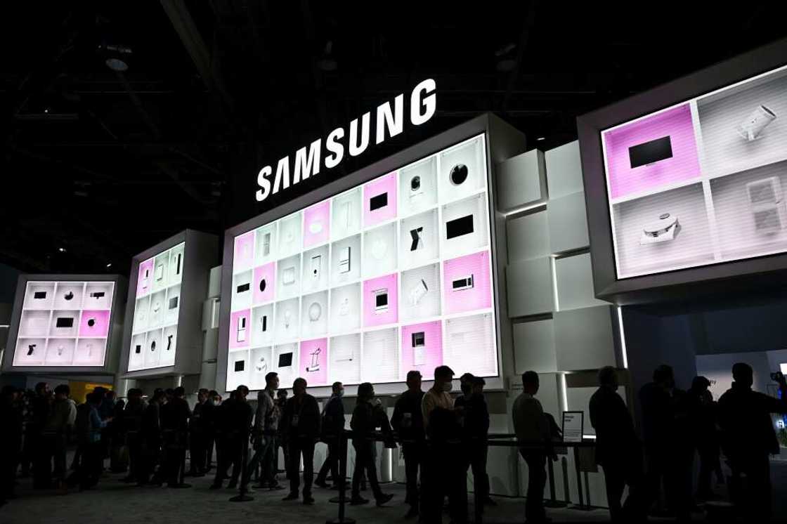 Samsung Electronics has registered its biggest drop in operating profits in more than eight years Samsung Electronics has registered its biggest drop in operating profits in more than eight years