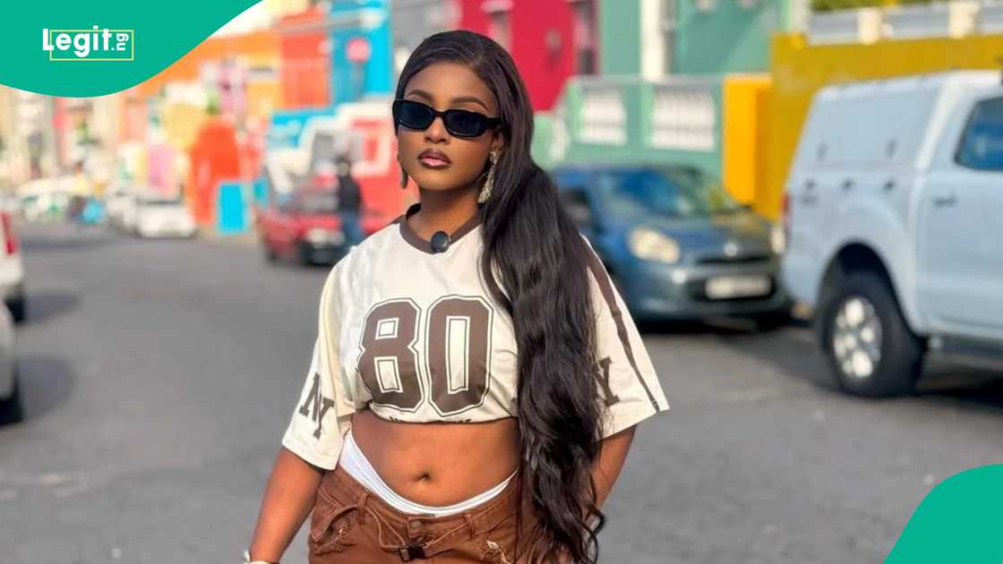 BBNaija's Phyna drfags VDM and his mother over comment about her live stream