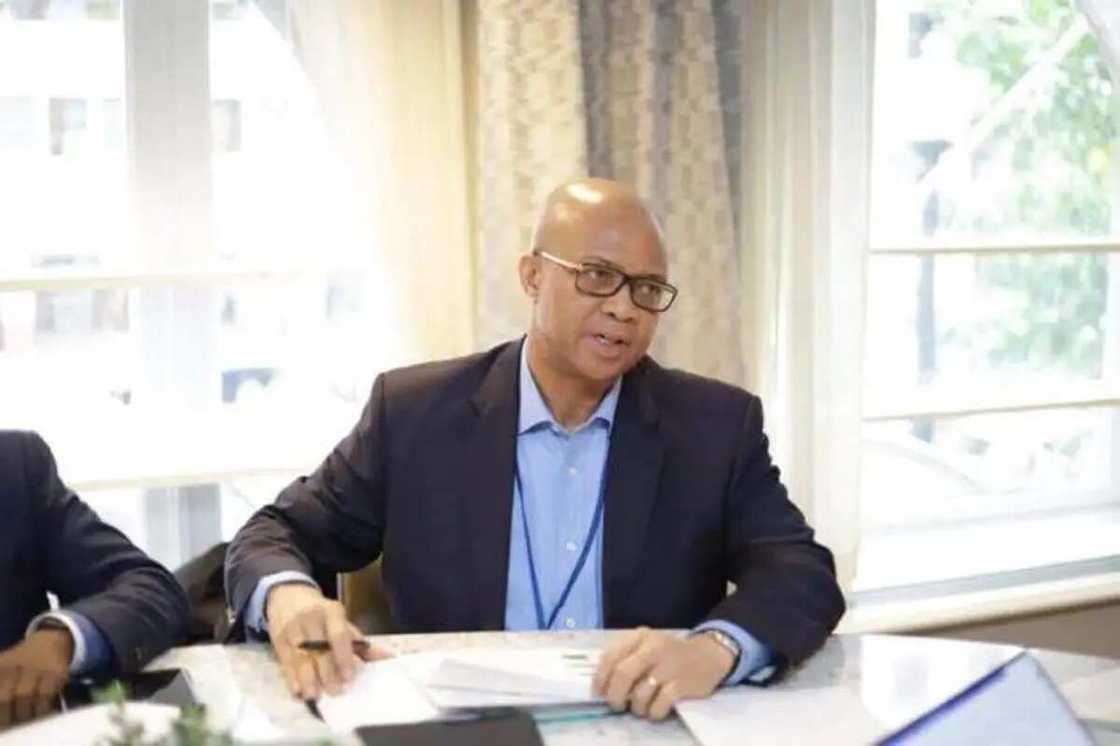 Ben Akabueze Ben Akabueze