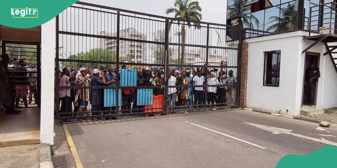 Supports of impeached Speaker Mudashi Obasa storm Lagos Assembly